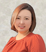 髙安 綾子